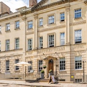 Berkeley Square Hotel