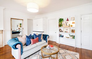 Deluxe Suite | Living area | Flat-screen TV - Berkeley Square Hotel (Bristol)