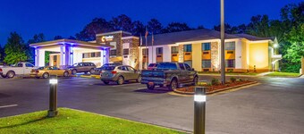 Comfort Suites