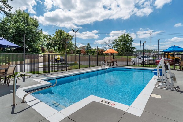 Seasonal outdoor pool