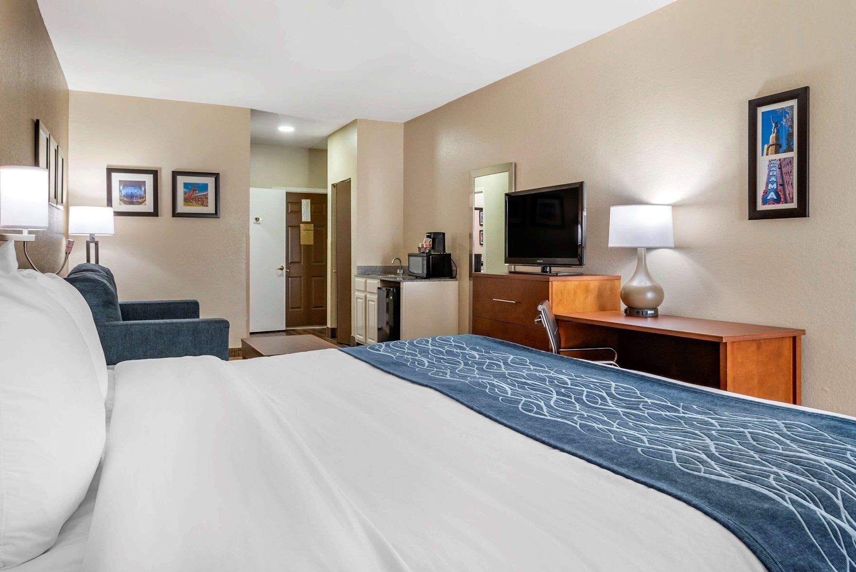 Down comforters, pillowtop beds, desk, laptop workspace