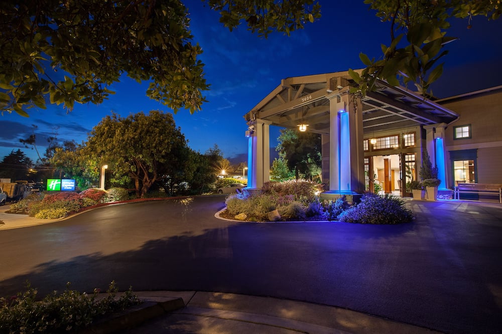 Holiday Inn Express & Suites Carpinteria by IHG