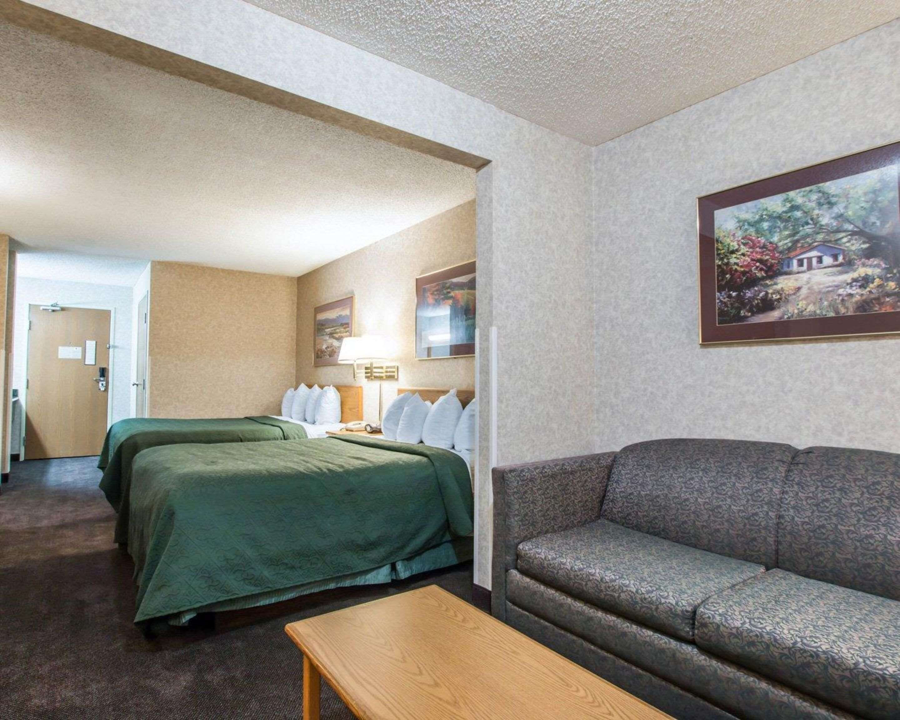 Photo - Quality Suites San Diego Otay Mesa