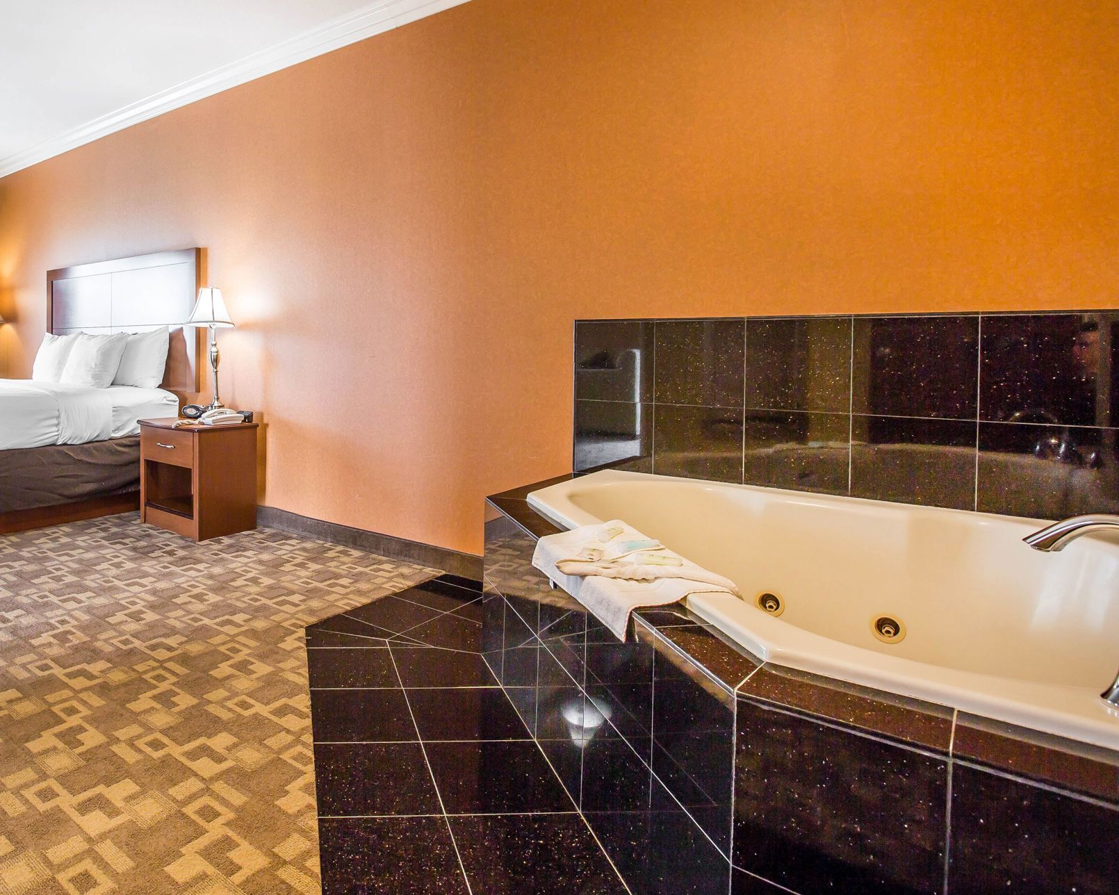 Banheiro | Chuveiro/banheira combinados, produtos de toalete grátis