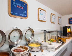 Free daily continental breakfast