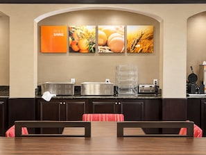 Breakfast area - Comfort Suites Goodlettsville Rivergate (Goodlettsville)