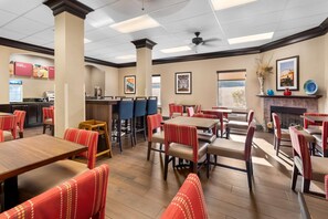 包含每日欧式早餐