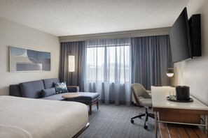 Premium bedding, in-room safe, desk, iron/ironing board