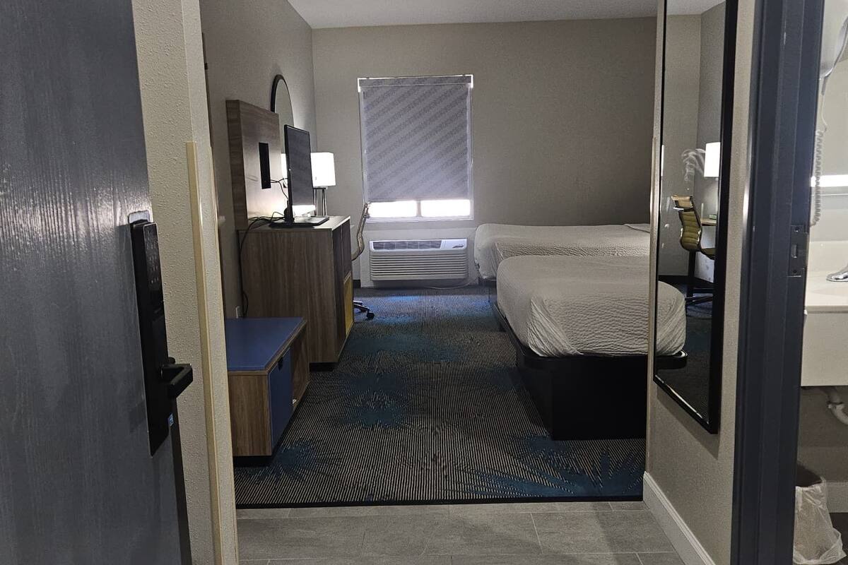 Desk, iron/ironing board, free WiFi, bed sheets