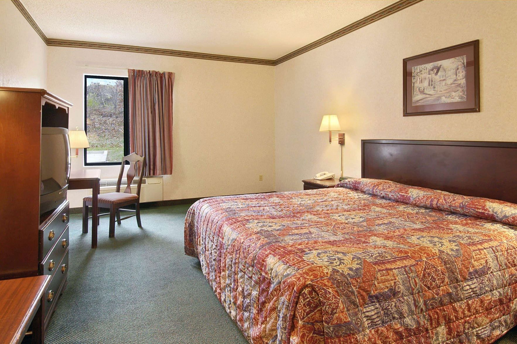Desk, iron/ironing board, free WiFi, bed sheets