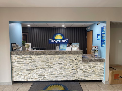 Days Inn by Wyndham Jefferson City