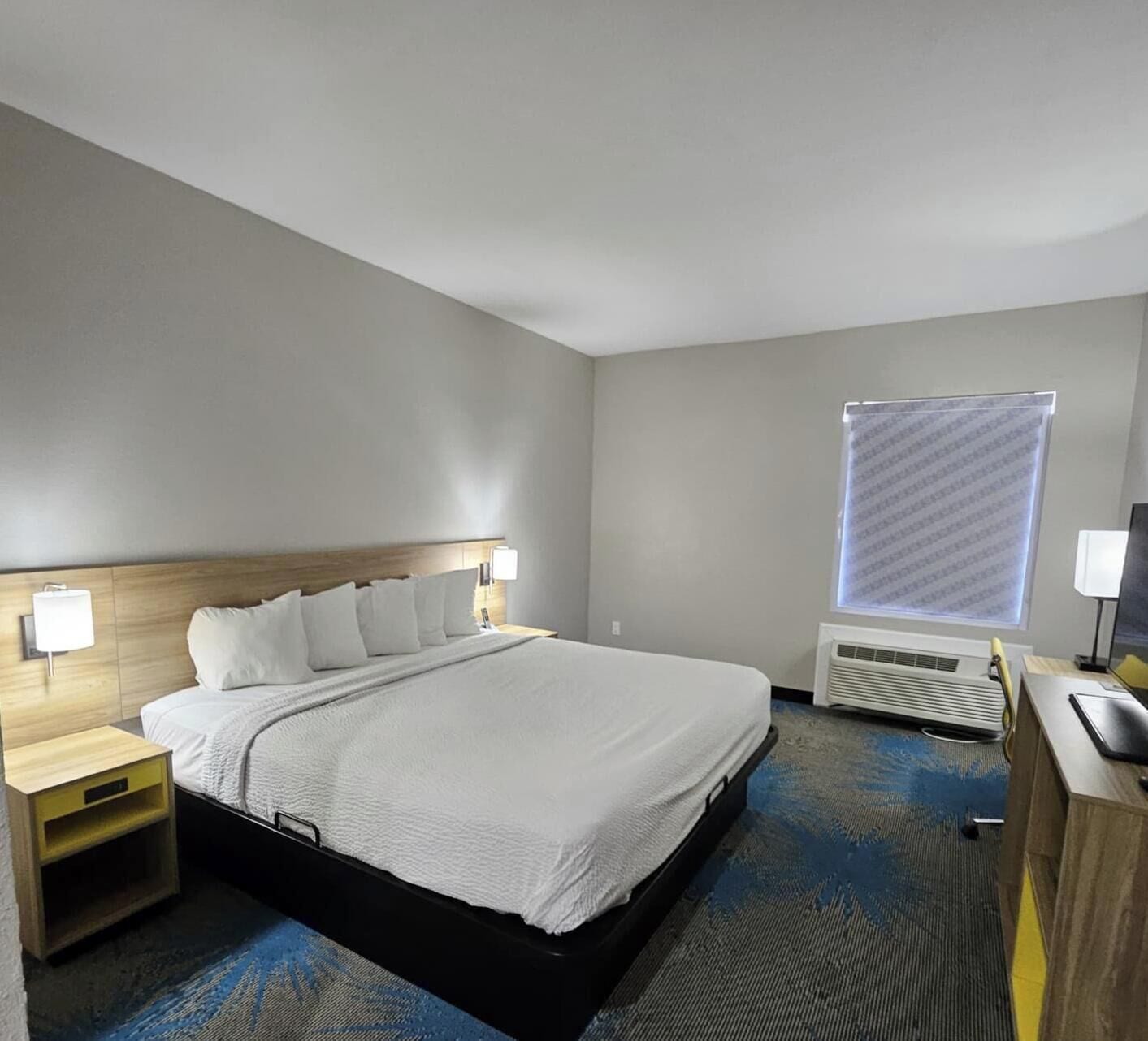 Desk, iron/ironing board, free WiFi, bed sheets