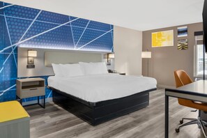 スタンダード ルーム キングベッド 1 台 禁煙 | デスク、アイロン / アイロン台、WiFi (無料)、アラーム付き時計