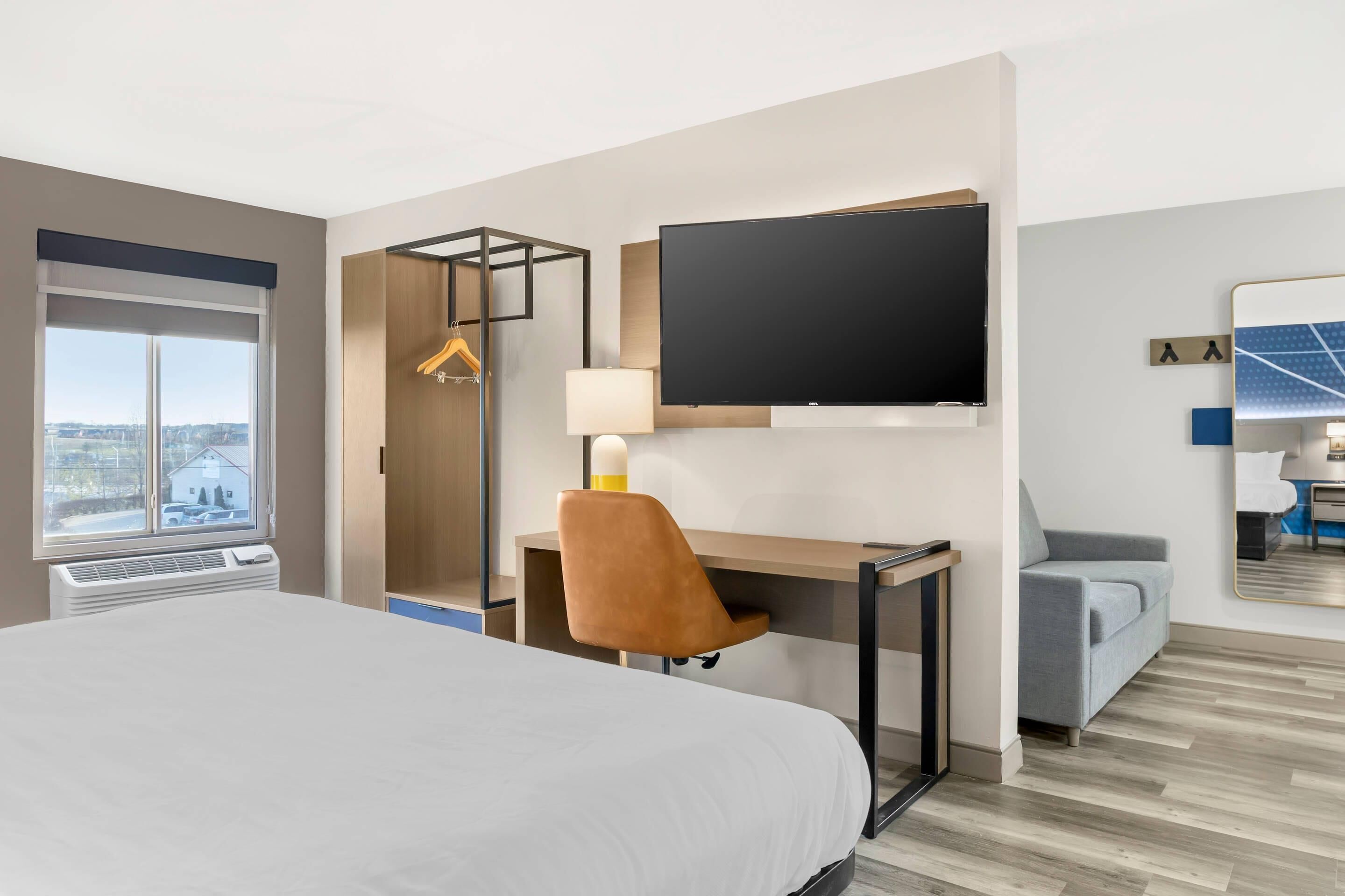 Standard Room, 1 King Bed, Non Smoking