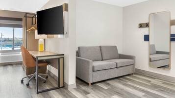 Standaard kamer, 1 kingsize bed, niet-roken | Een bureau, een strijkplank/strijkijzer, gratis wifi, een wekker