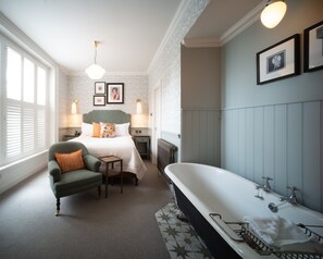 Cosy Room | Egyptian cotton sheets, premium bedding, memory foam beds, minibar