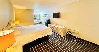 Travelodge by Wyndham Thomasville AL