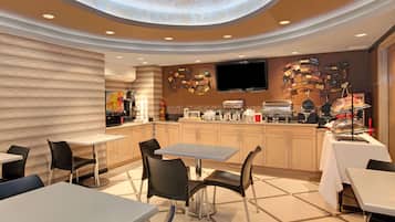 Free daily full breakfast