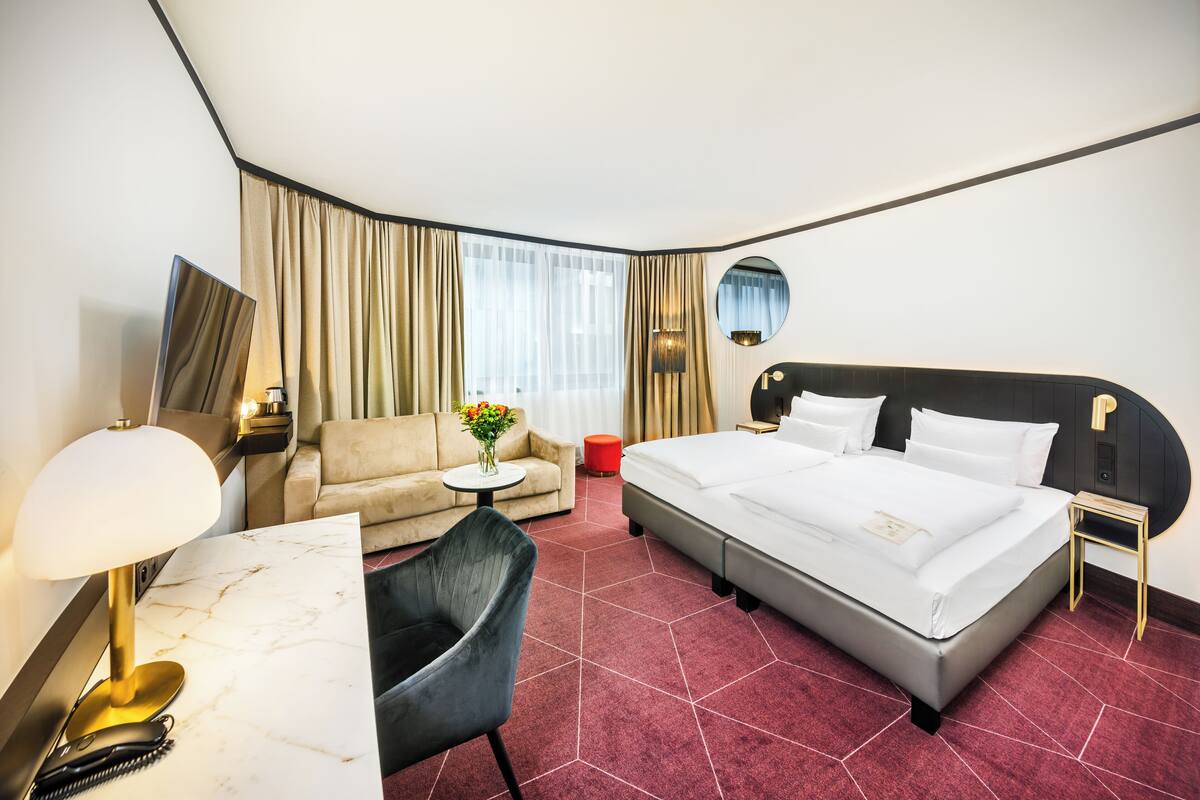 Hypo-allergenic bedding, in-room safe, individually decorated