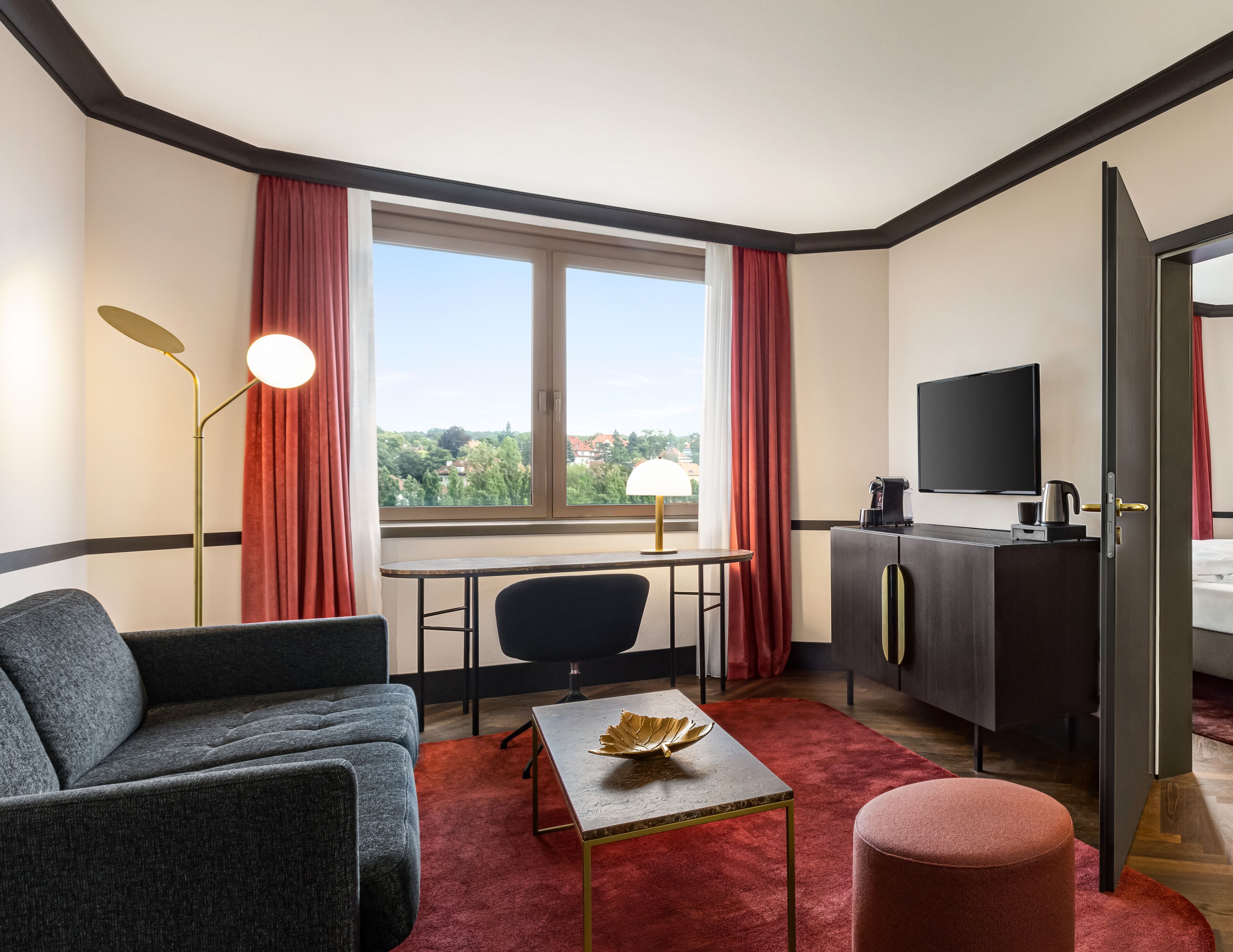 superior suite | hypo-allergenic bedding, in-room safe, individually decorated