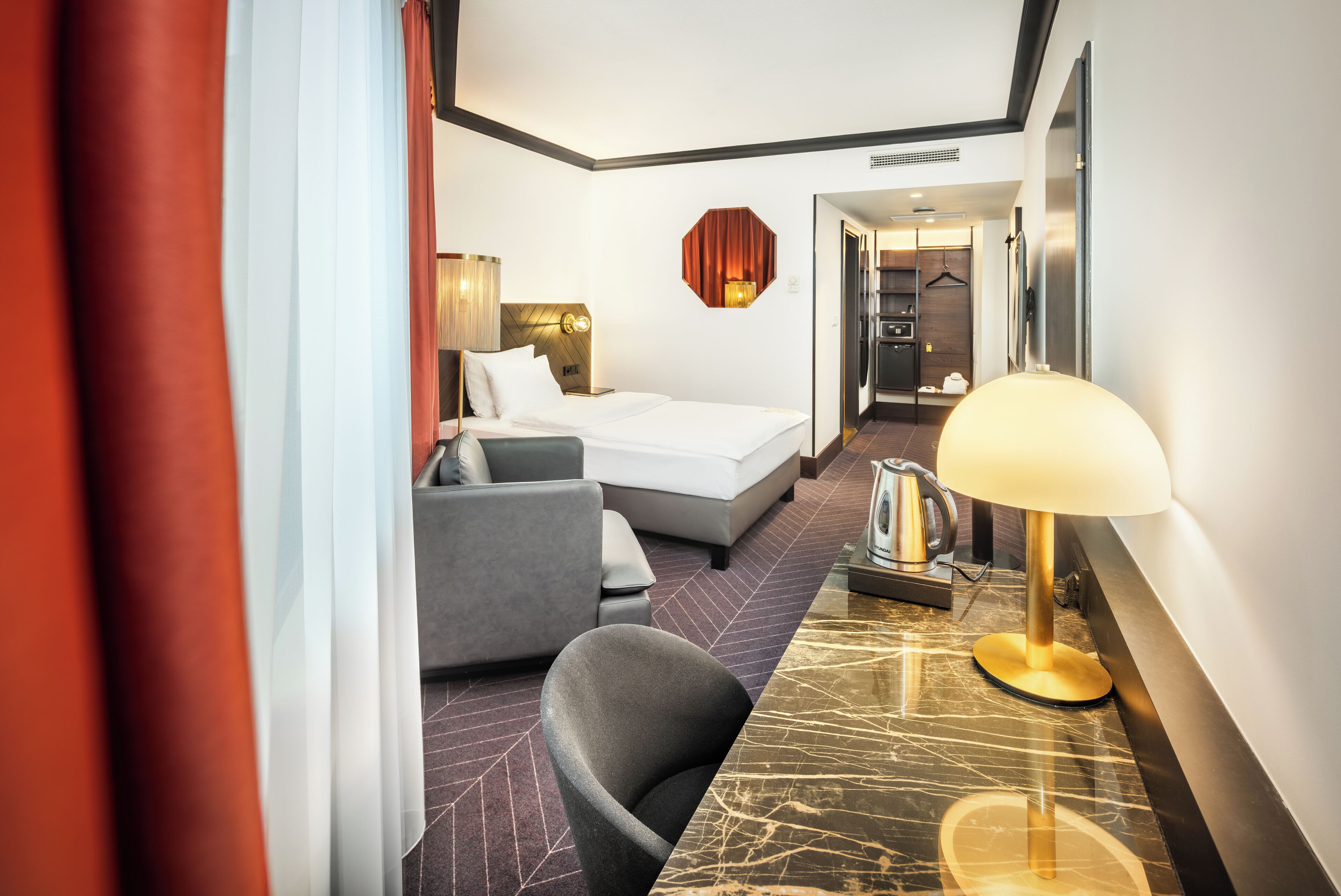 高級單人房 | 低過敏寢具、客房內保險箱、獨特裝潢、布置獨特