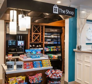 Snack bar - Hilton Garden Inn Jacksonville JTB/Deerwood Park (Jacksonville)