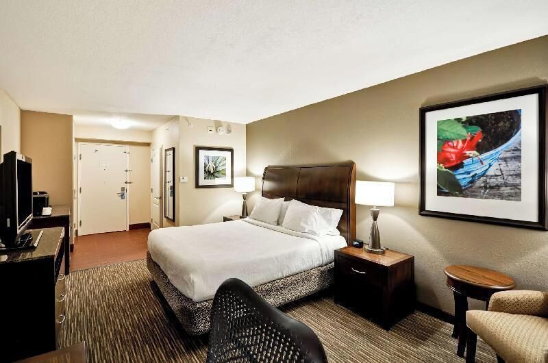 Premium bedding, Select Comfort beds, in-room safe, desk