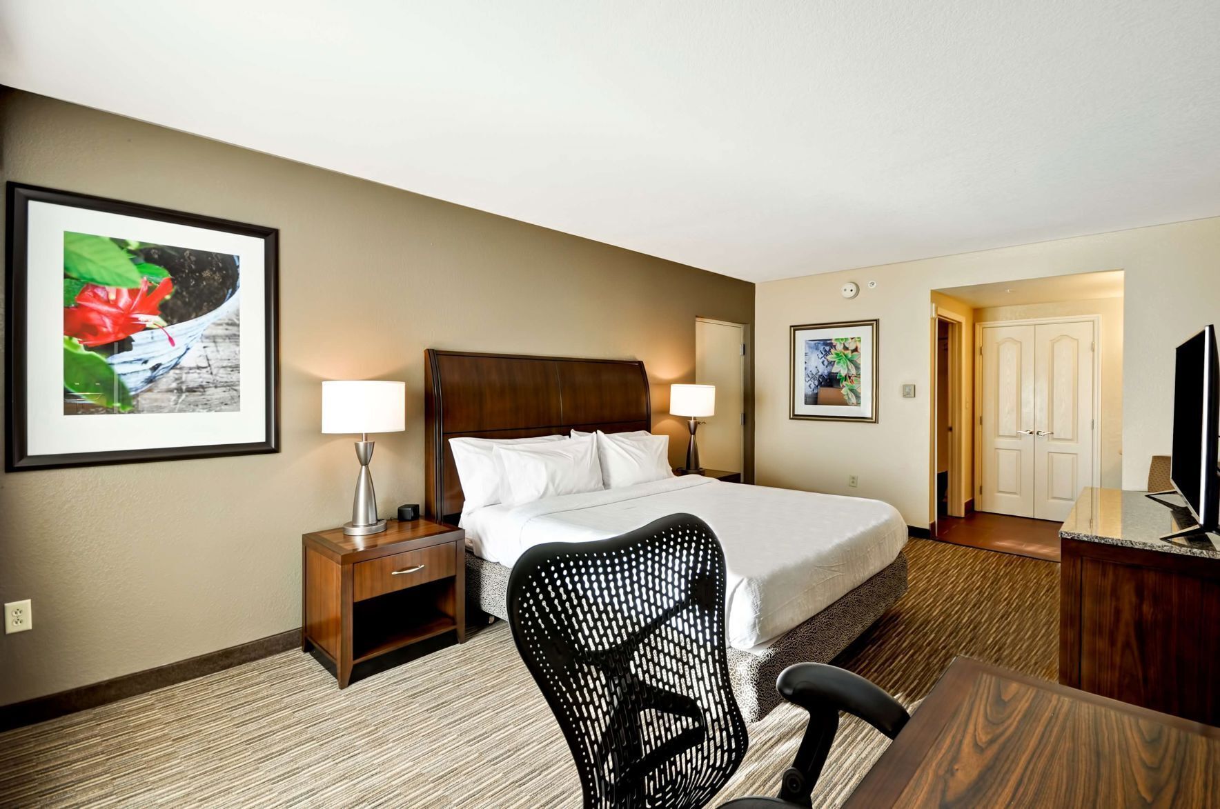 Premium bedding, Select Comfort beds, in-room safe, desk