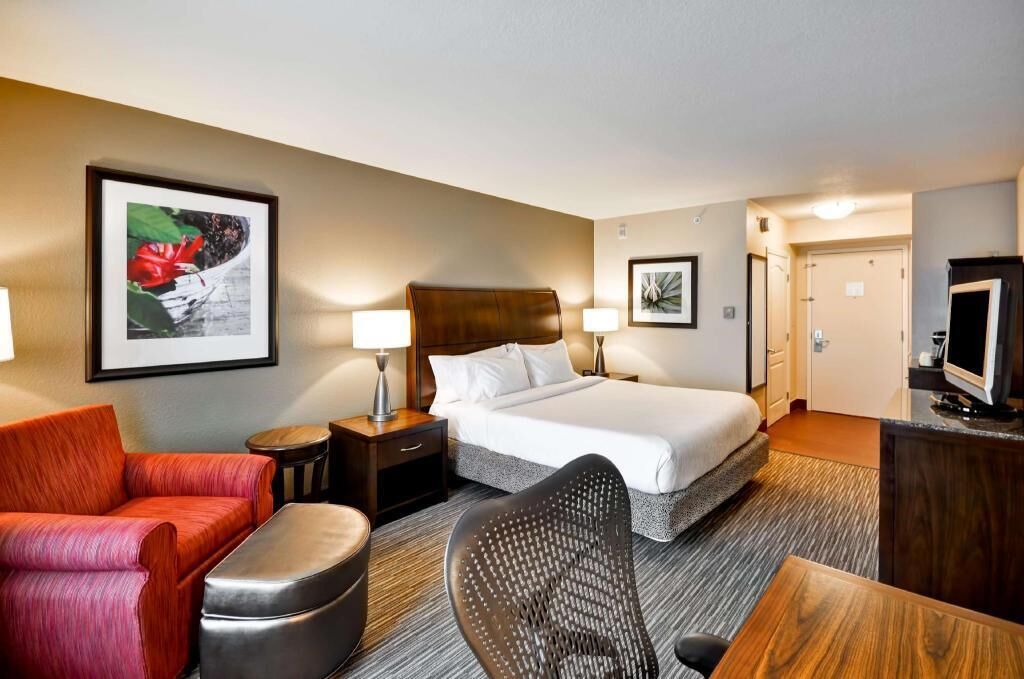 Premium bedding, Select Comfort beds, in-room safe, desk