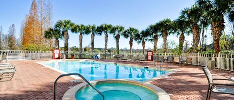 Outdoor pool, pool umbrellas, sun loungers