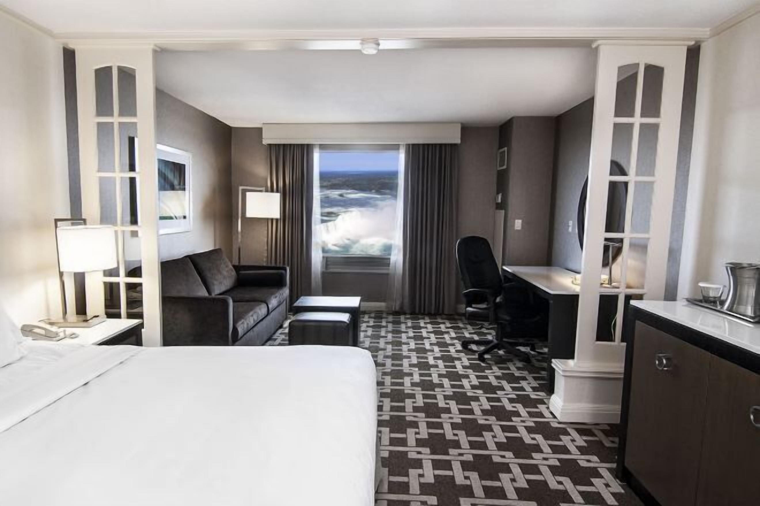 Allergikerbettwaren, Zimmersafe, Schreibtisch