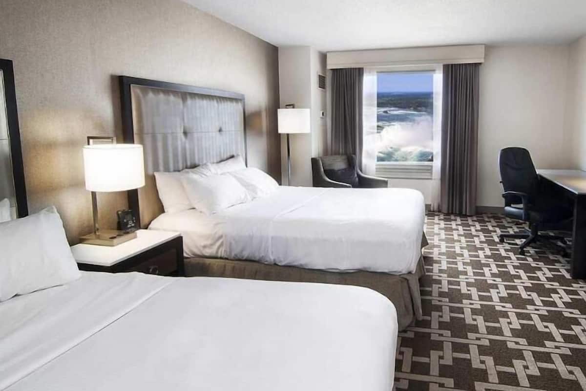 Hypo-allergenic bedding, in-room safe, desk, laptop workspace