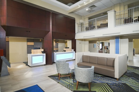 Lobby sitting area. Holiday Inn Express Hotel & Stes Port Clinton-Catawba Island by IHG
