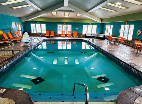 Holiday Inn Express & Suites Port Clinton-Catawba Island by IHG