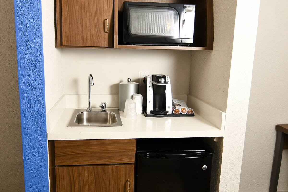Suite, 2 camas Queen size (Feature) | Servicios de la habitación