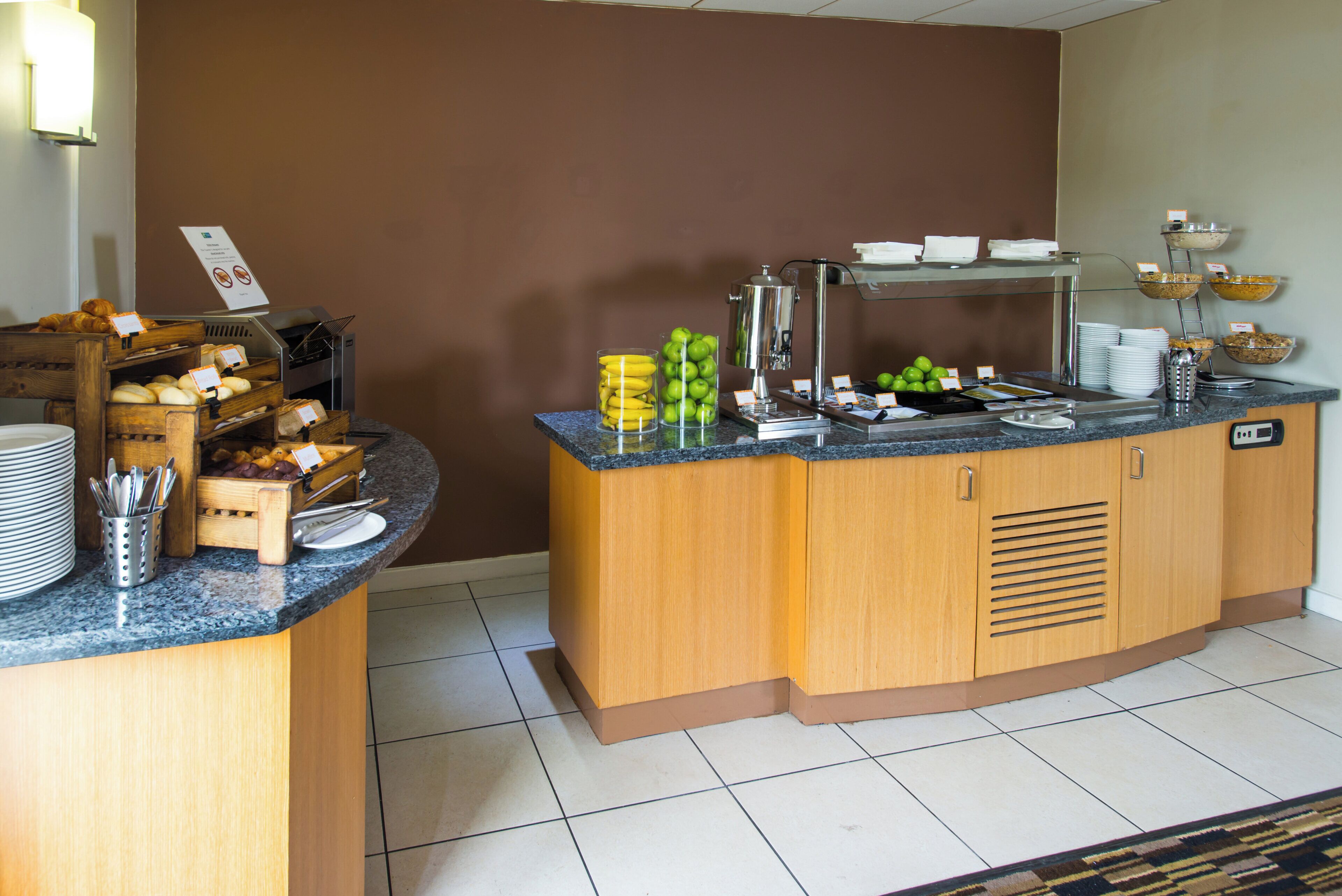 Petit déjeuner buffet compris tous les jours