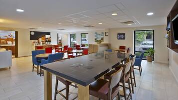 Free buffet breakfast