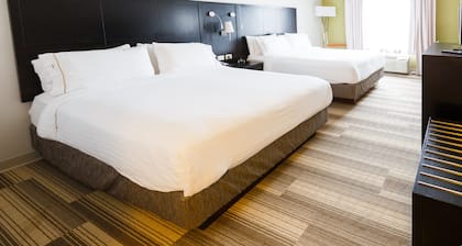 Holiday Inn Express & Suites Shelbyville by IHG