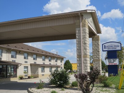 Lexington Inn & Suites Windsor