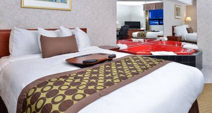 Lexington Inn & Suites Windsor