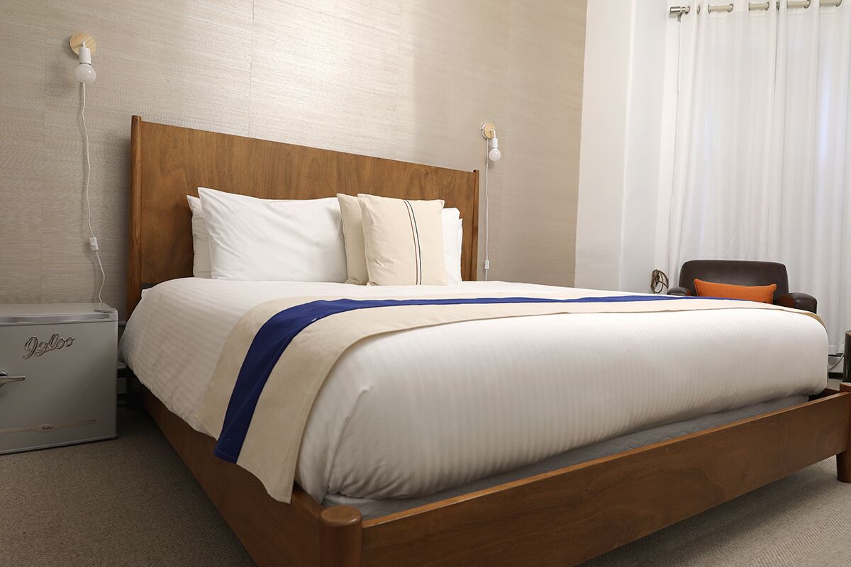 king deluxe | 1 bedroom, premium bedding, down duvets, pillow-top beds