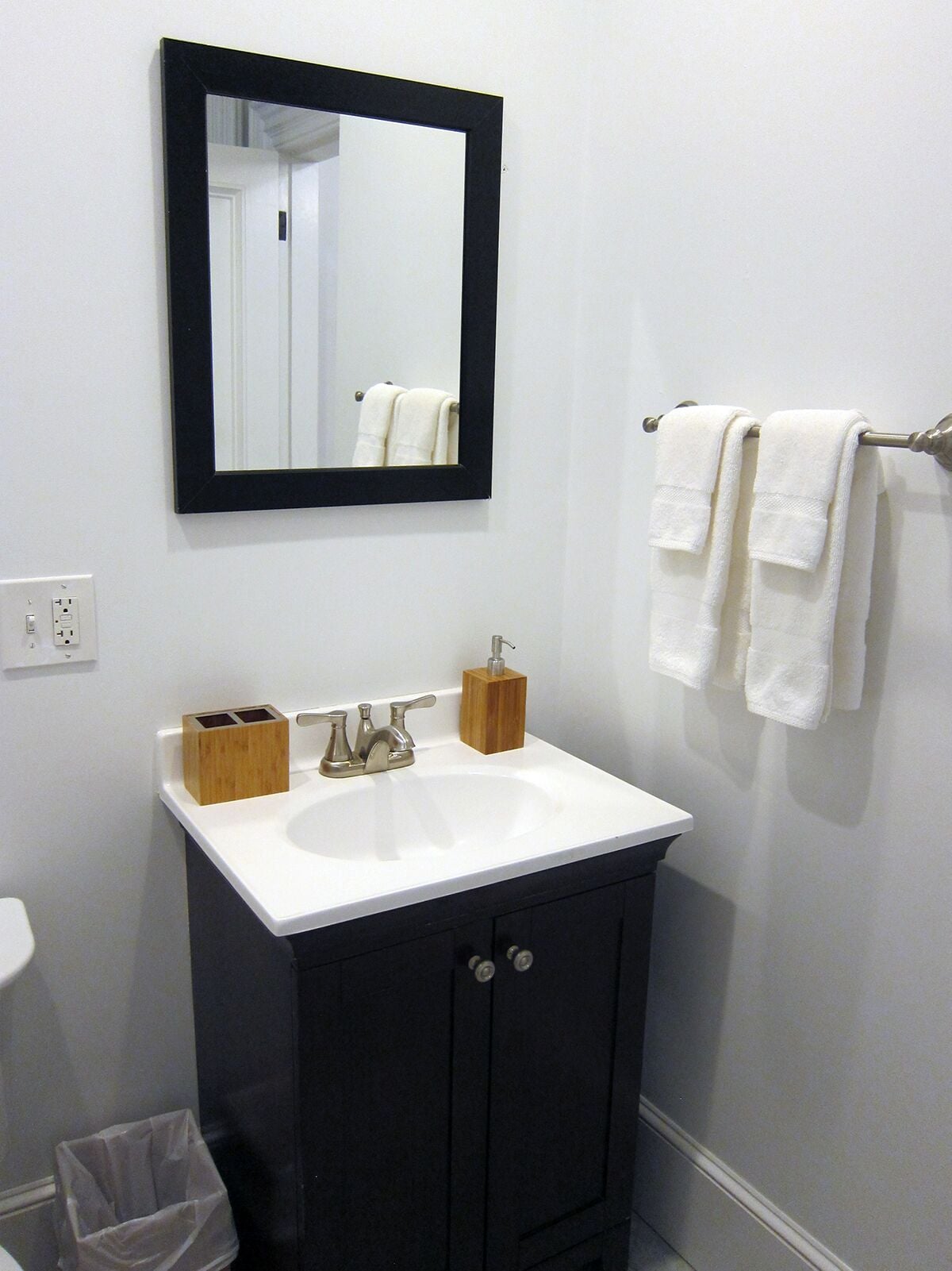 king | bathroom | free toiletries, hair dryer, bathrobes, towels