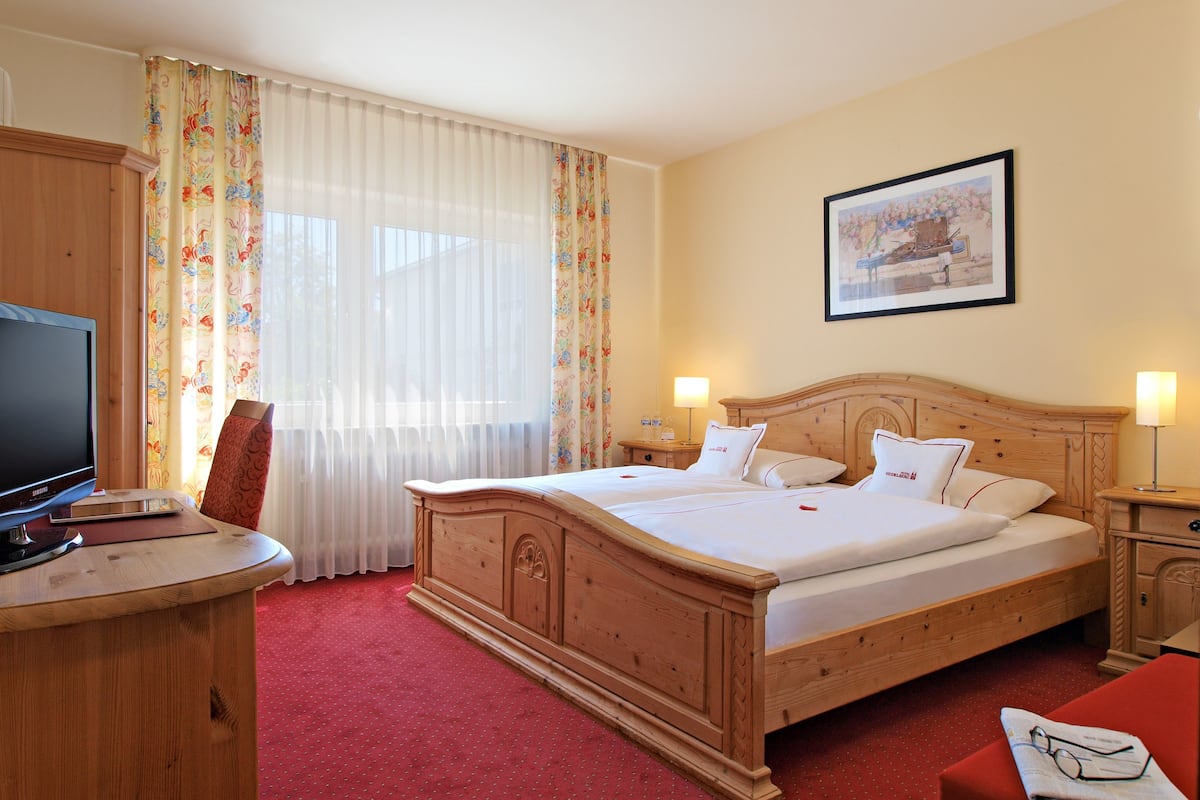 Standard Double Room | Hypo-allergenic bedding, individually decorated, individually furnished