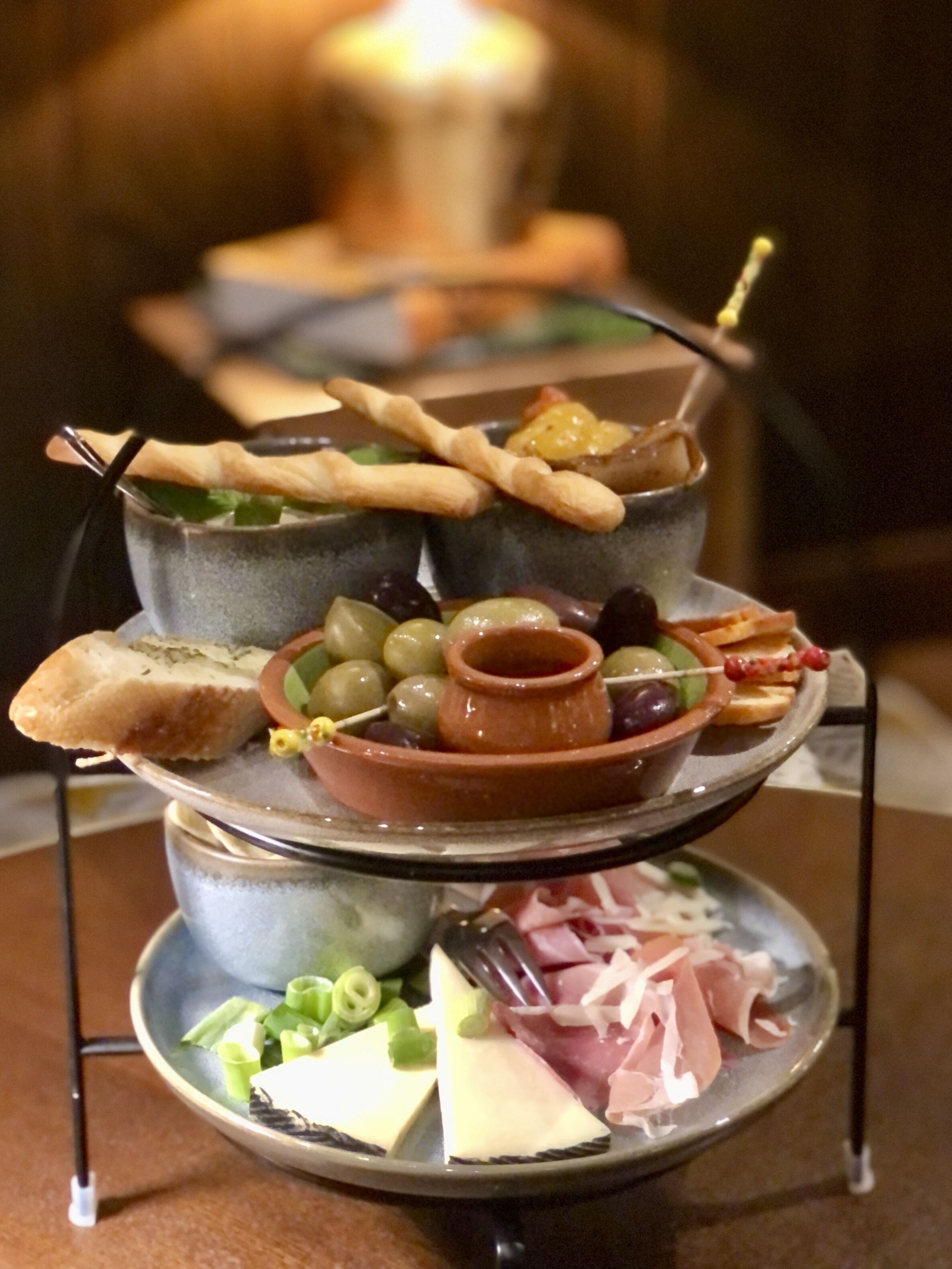 breakfast and dinner served, german cuisine