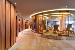 Couples treatment rooms, sauna, spa tub, steam room, Turkish bath