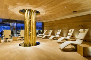 Sauna, hot tub, steam room, Turkish bath, body treatments, aromatherapy