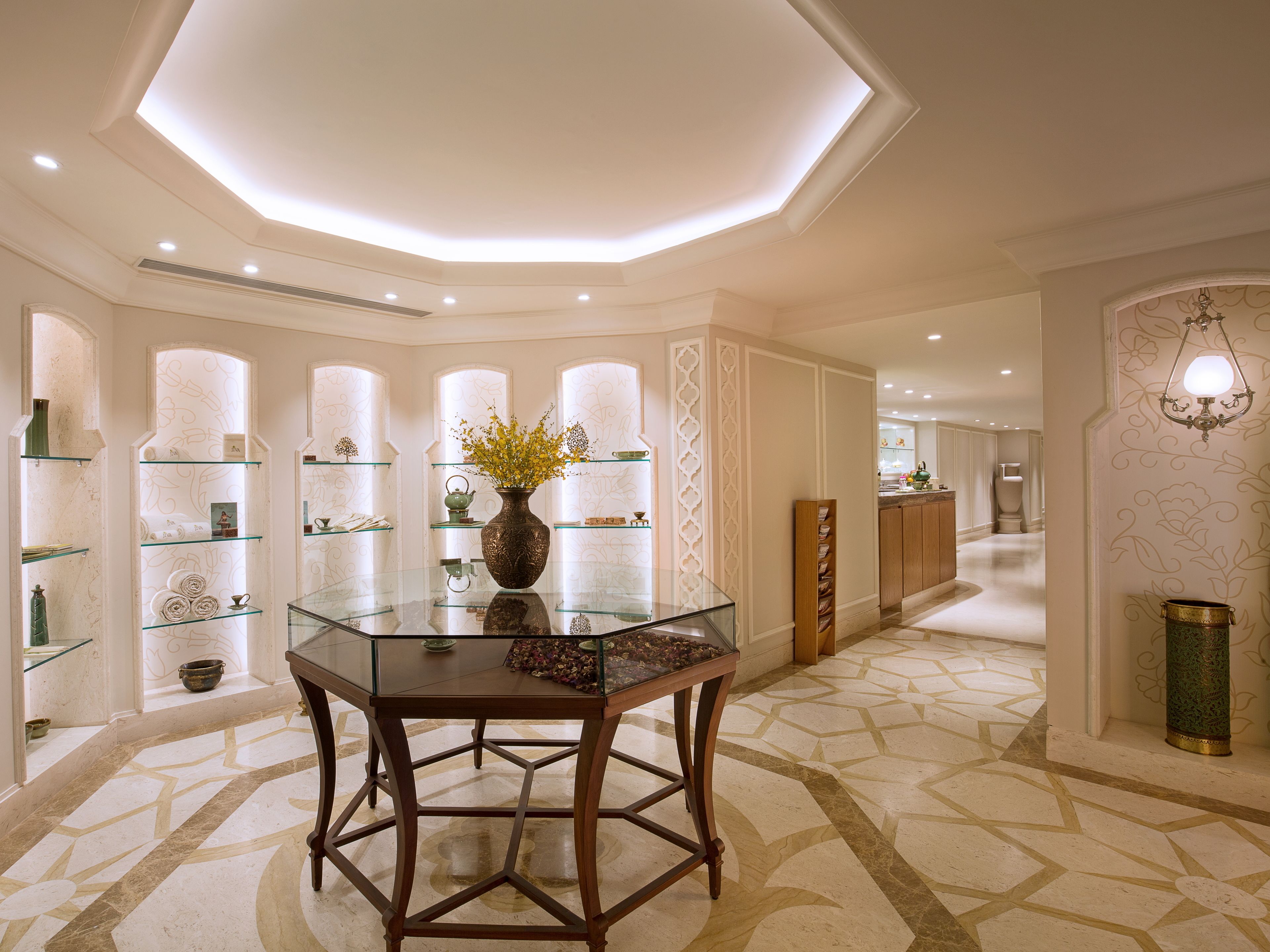 双人护理室、热水浴缸、湿蒸房、身体护理、芳香疗法、深层组织按摩