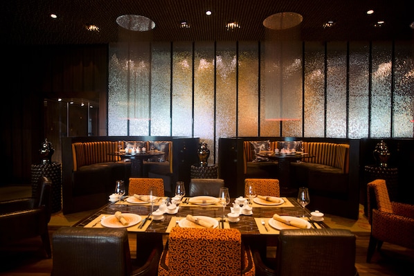4 restaurants, breakfast, lunch, dinner served; French cuisine