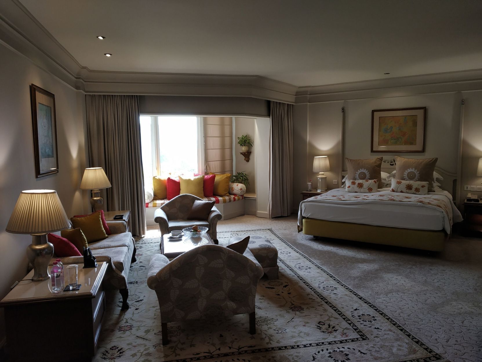 Premium bedding, down duvets, minibar, in-room safe