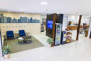 Lobby - Baymont by Wyndham Port Wentworth (Port Wentworth)